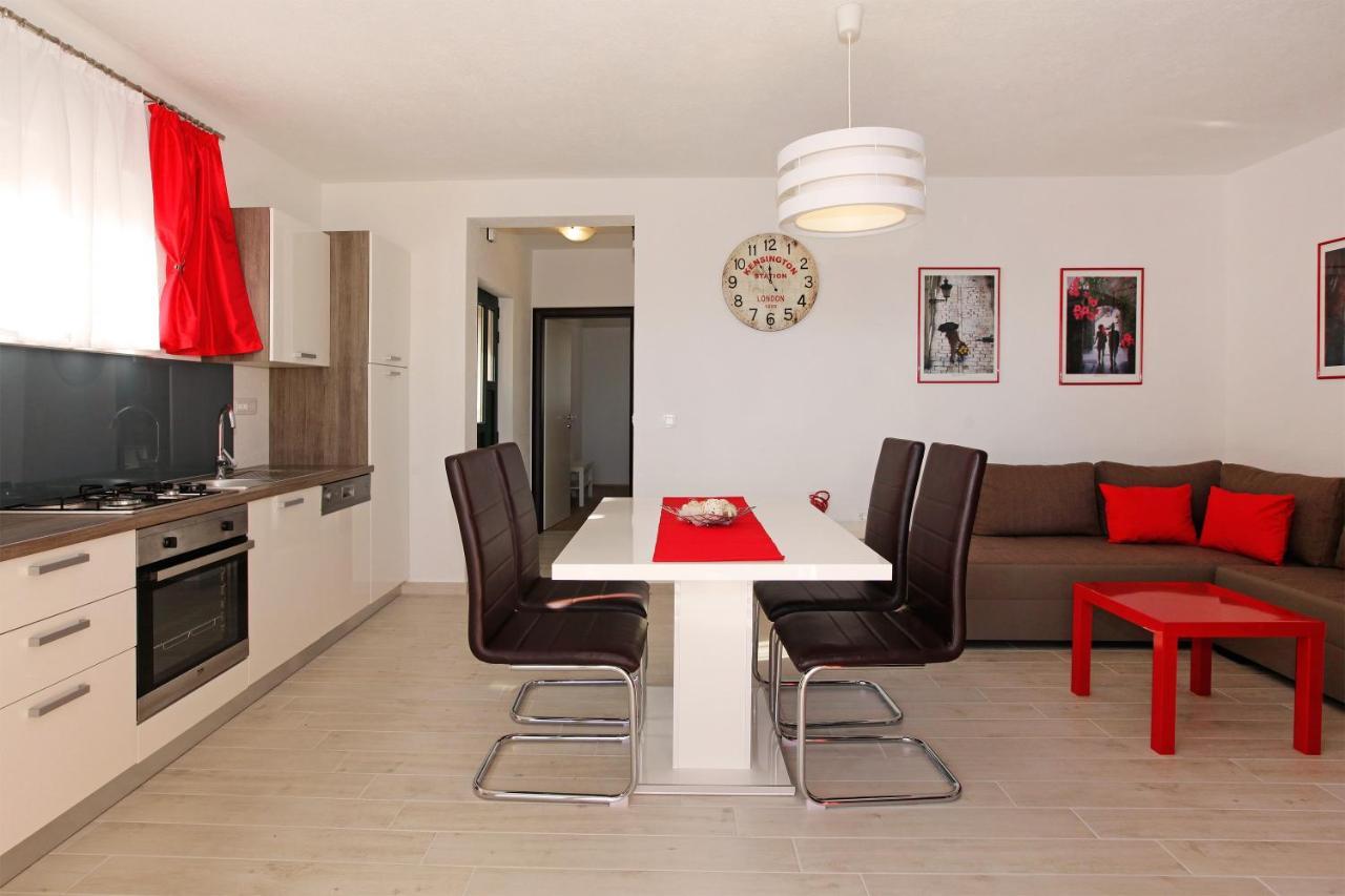 Iris Apartments Bol (Adults Only) ภายนอก รูปภาพ
