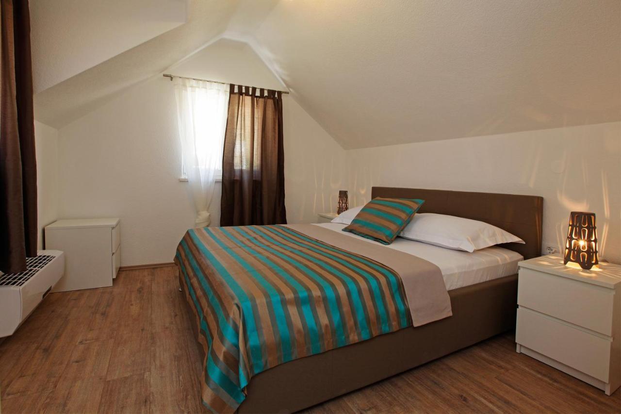 Iris Apartments Bol (Adults Only) ภายนอก รูปภาพ