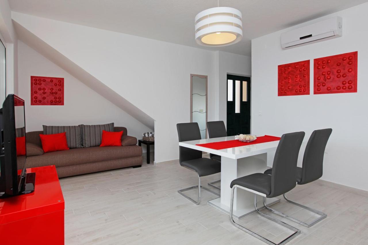 Iris Apartments Bol (Adults Only) ภายนอก รูปภาพ